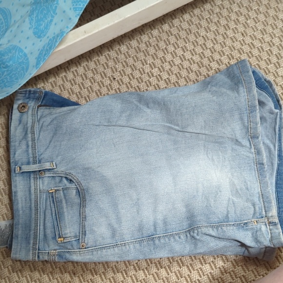 Levi's Pants - Never wear